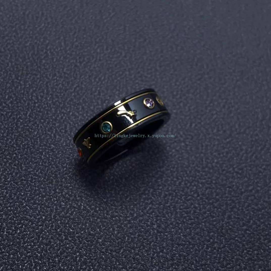 Bee Ceramics Ring