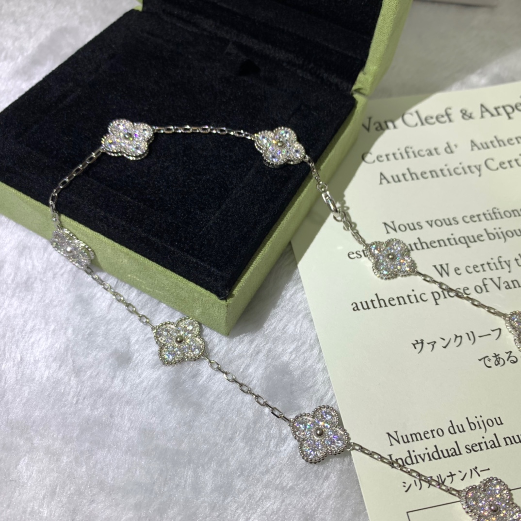 Alhambra 10 Motifs Pendant Necklace with Full Diamonds