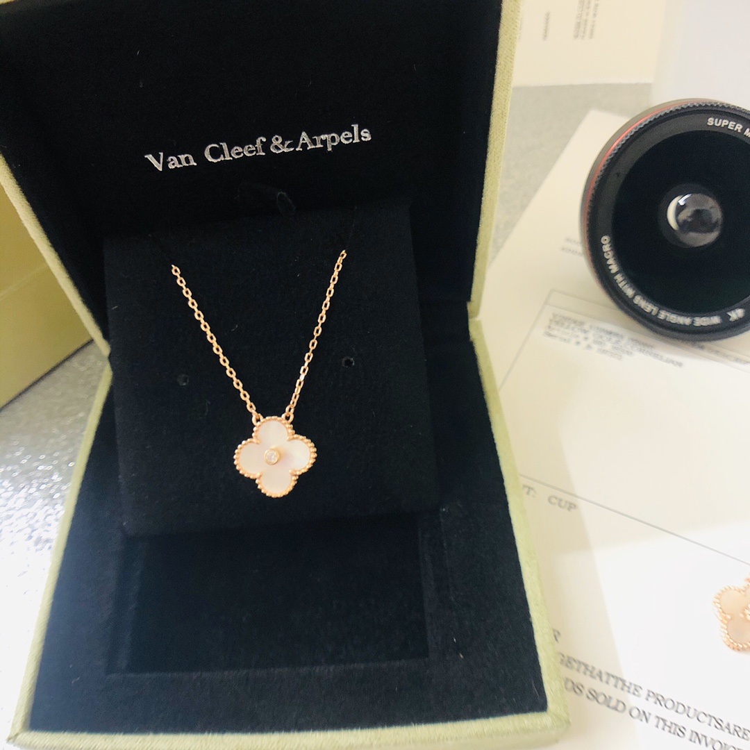 Alhambra Mother-of-pearl 1 motif Necklace with Diamond