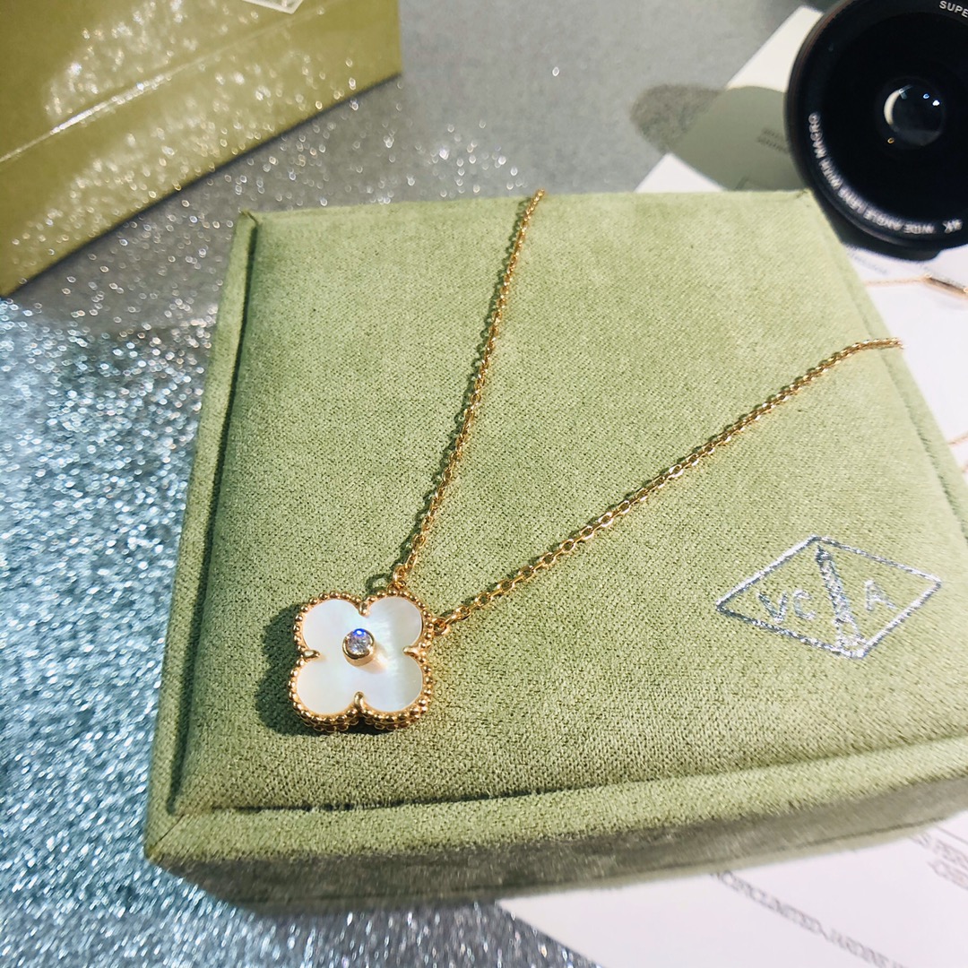 Alhambra Mother-of-pearl 1 motif Necklace with Diamond