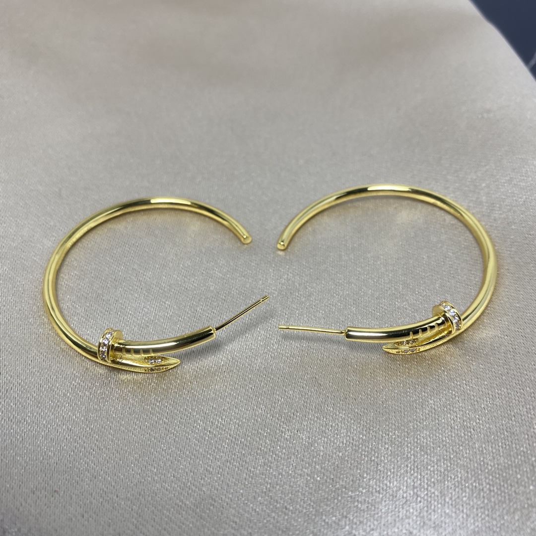 Juste un Clou Nail Earrings with Diamonds