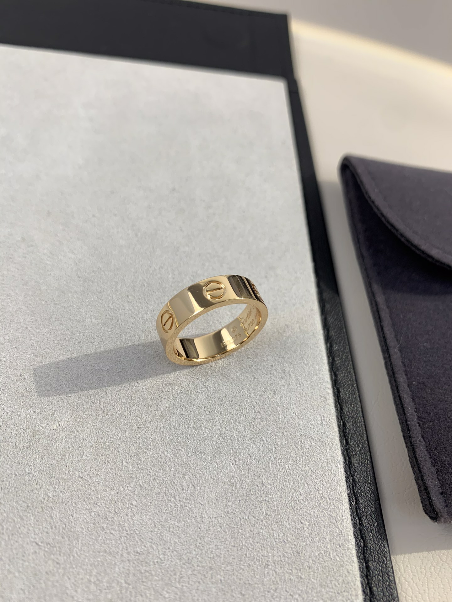 LOVE Ring without Diamonds
