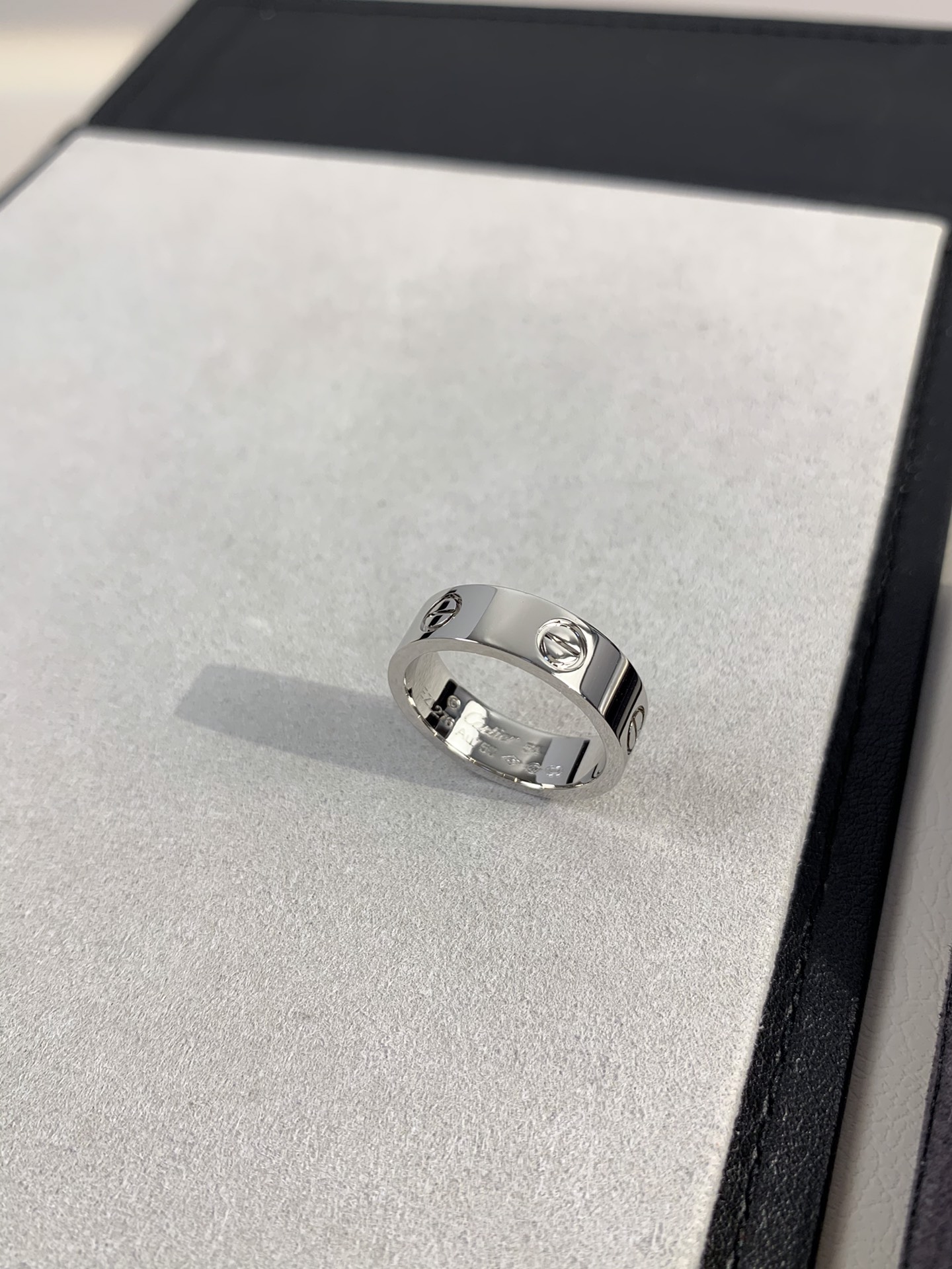LOVE Ring without Diamonds