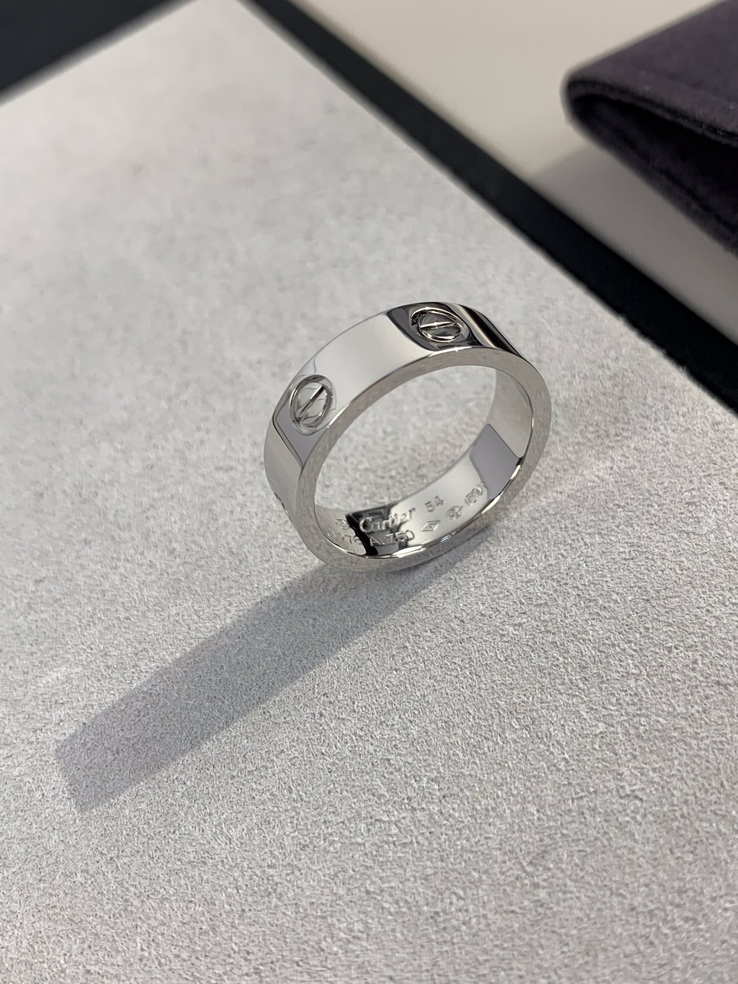 LOVE Ring without Diamonds