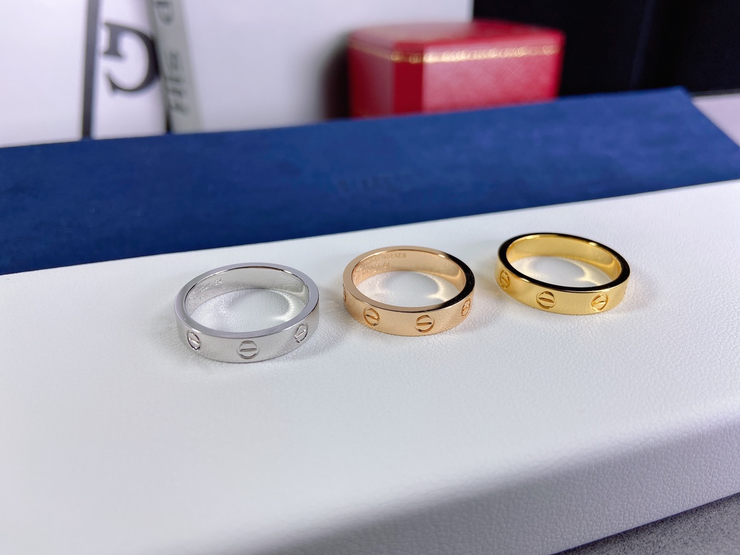 LOVE Ring without Diamonds
