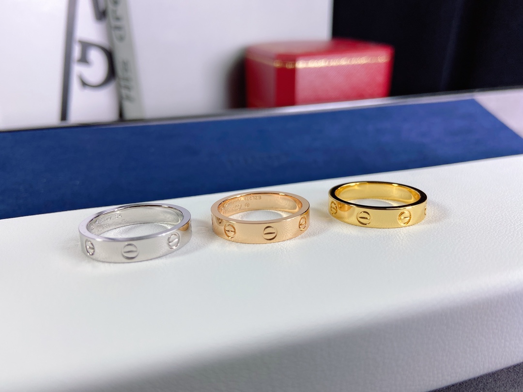 LOVE Ring without Diamonds