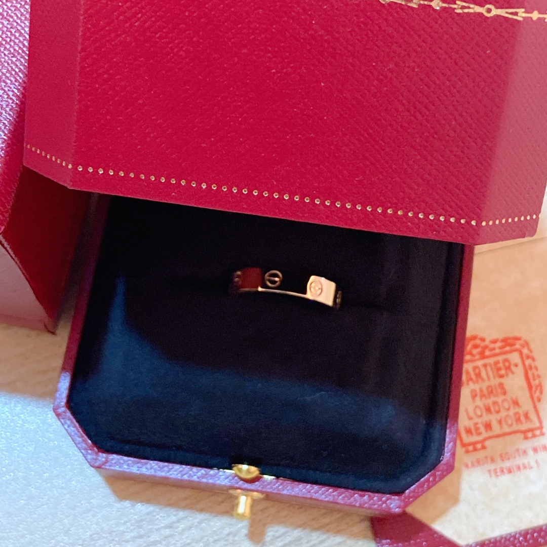 LOVE Ring without Diamonds