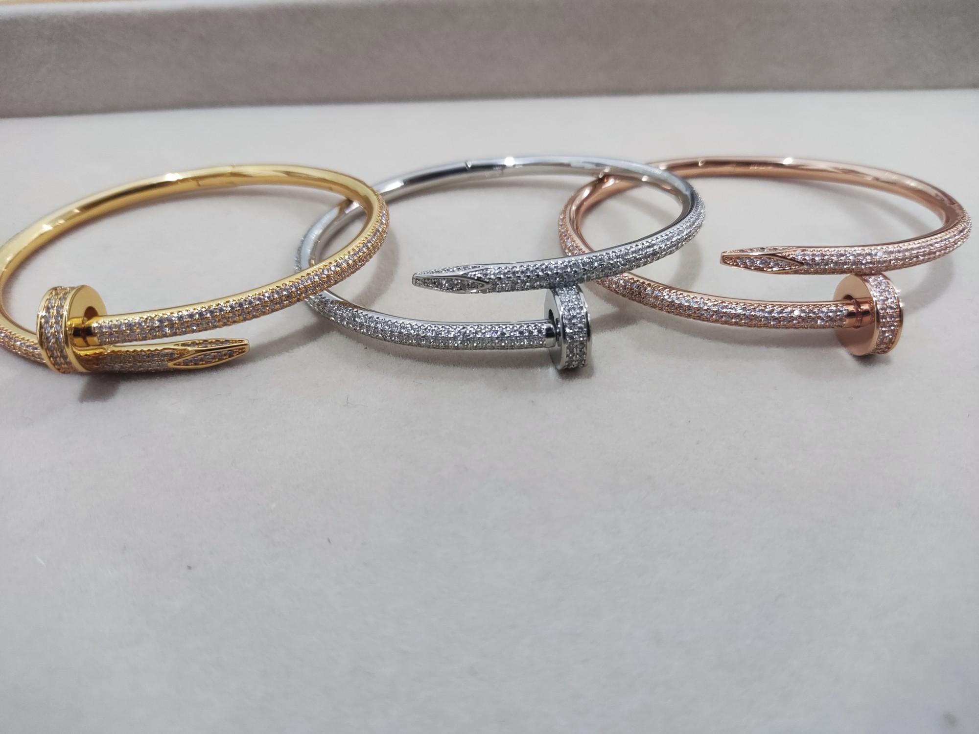 Juste un Clou Nail Bracelet with full diamonds