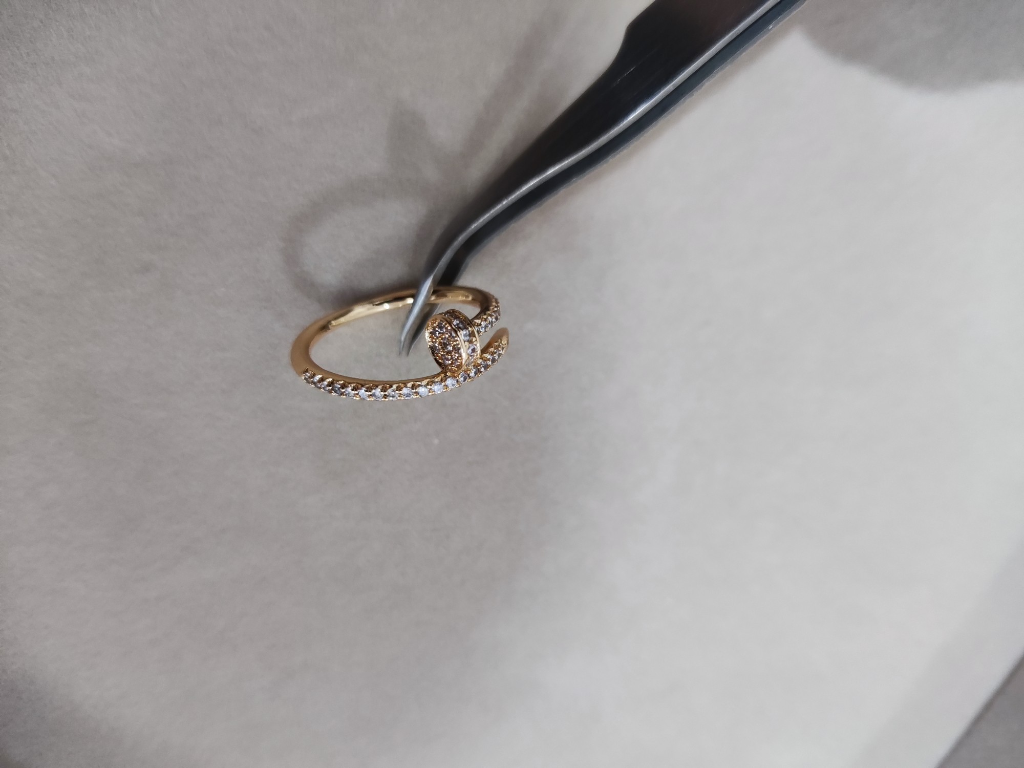 Juste un Clou Nail Ring with full diamonds