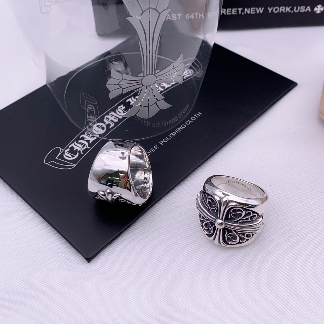 Oval Cross Ring