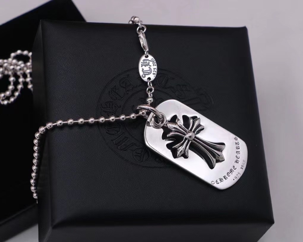 Hanging tag pendant Necklace