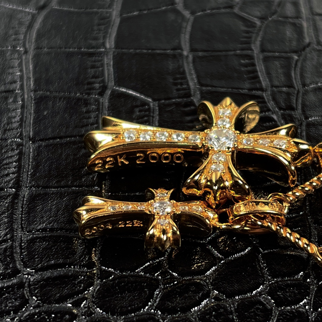 22k Double Cross Pendant Necklace