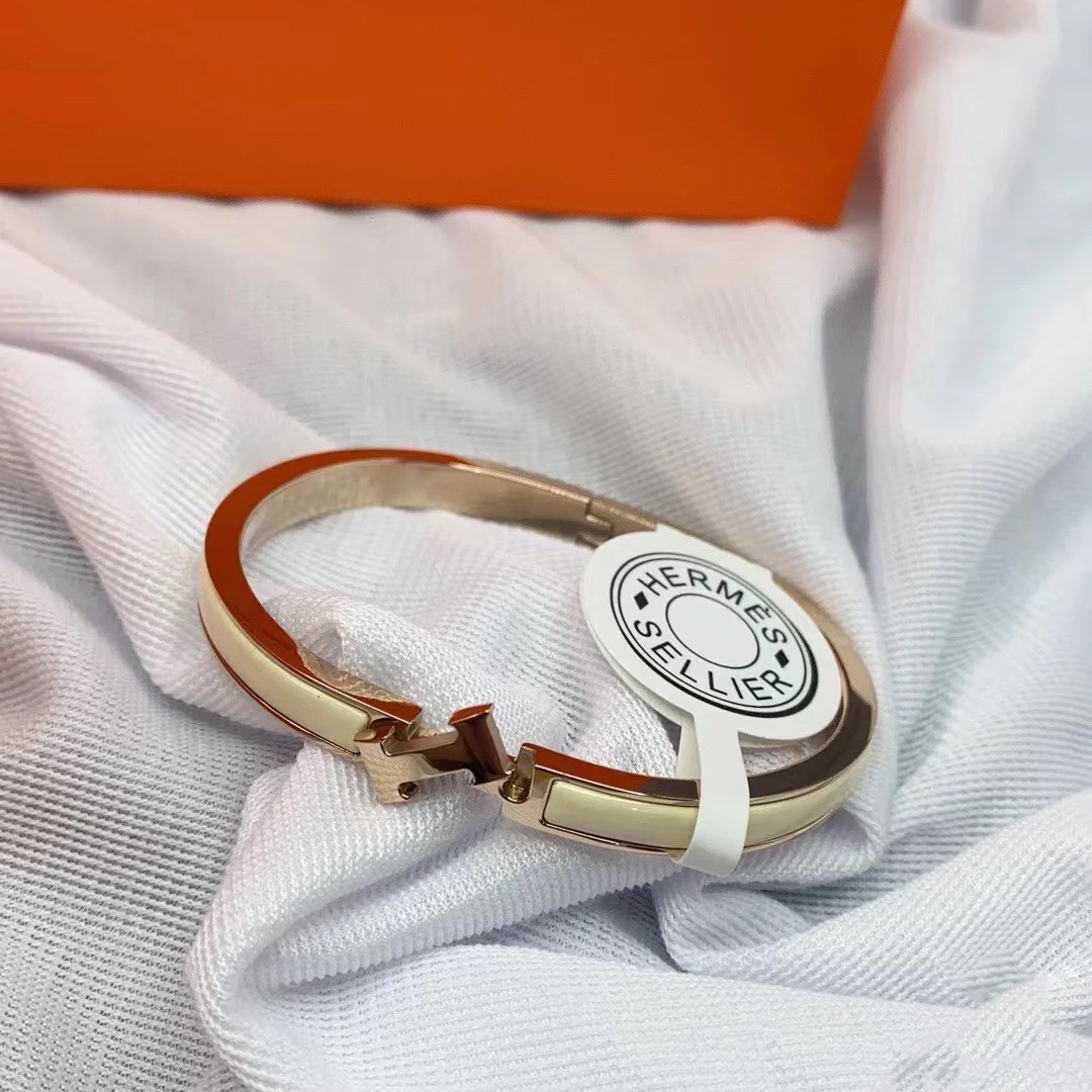 Clic HH Thin Bracelet Collection