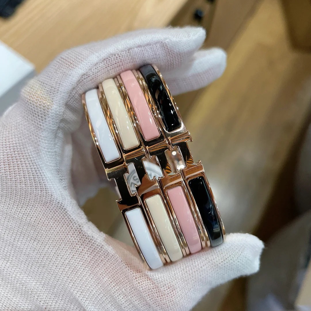Clic HH Thin Bracelet Collection