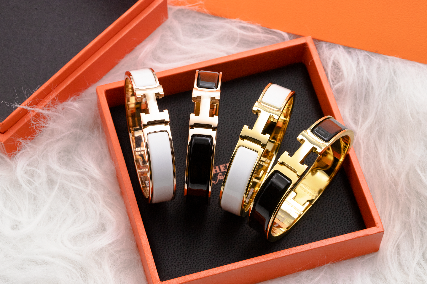 Clic HH Bracelet Collection