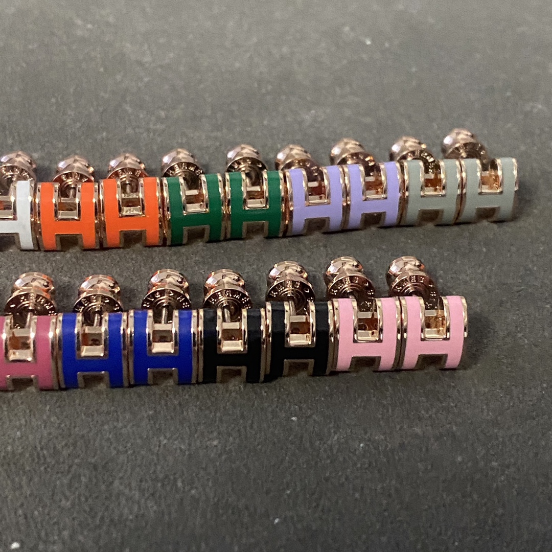 H Earrings Collection