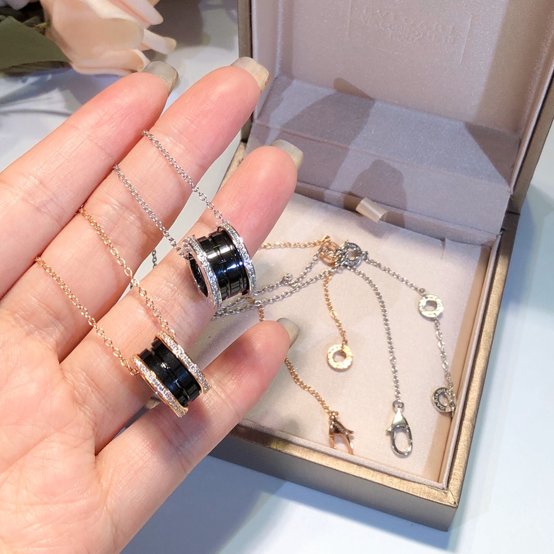 B.zero Ceramic Necklace with Diamonds