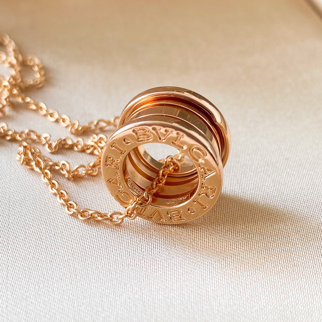 B.zero Spring Necklace with Diamonds