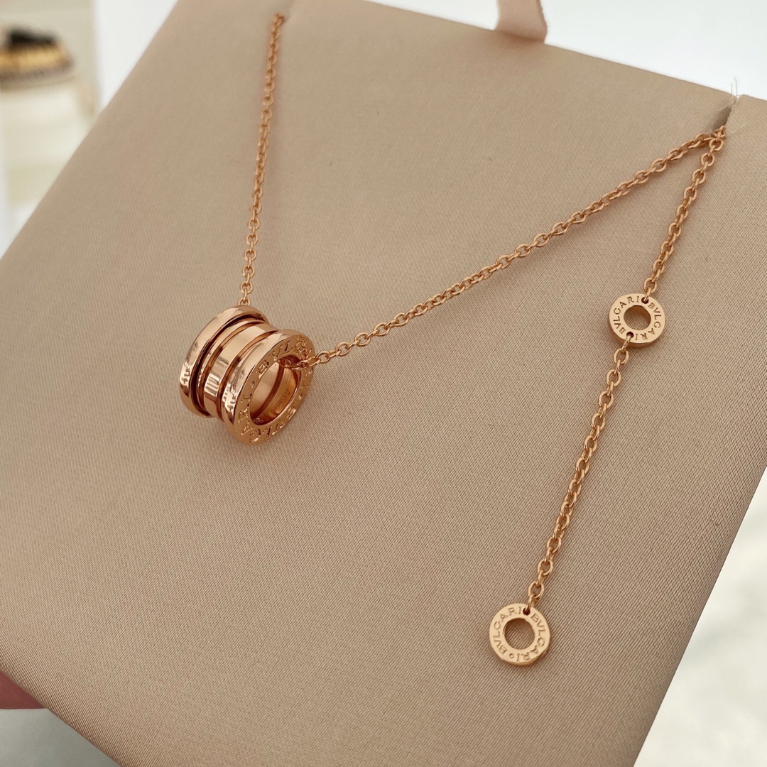 B.zero Spring Necklace with Diamonds
