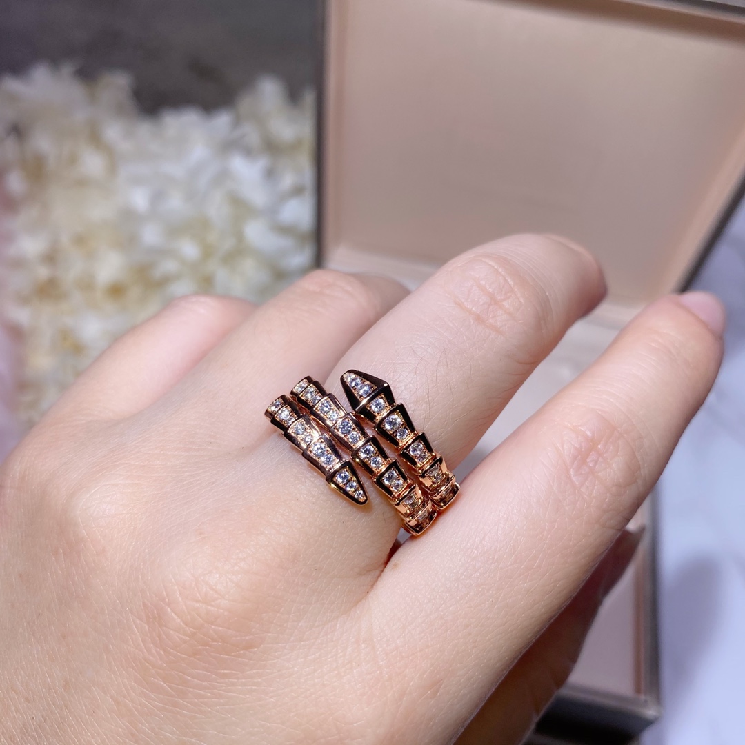 Serpenti Three Rows Snake Shape Ring with Full Diamonds
