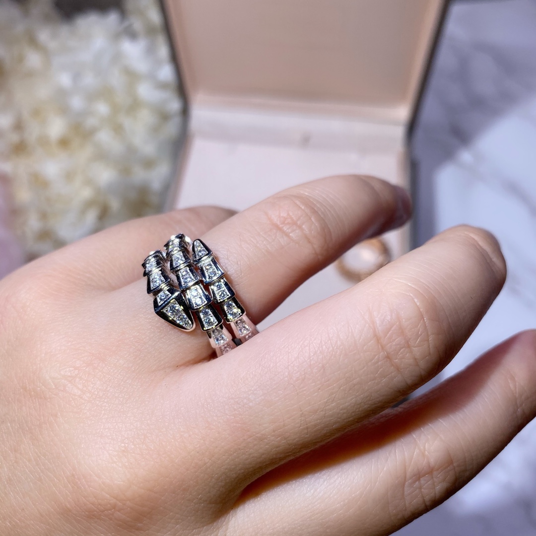 Serpenti Three Rows Snake Shape Ring with Full Diamonds