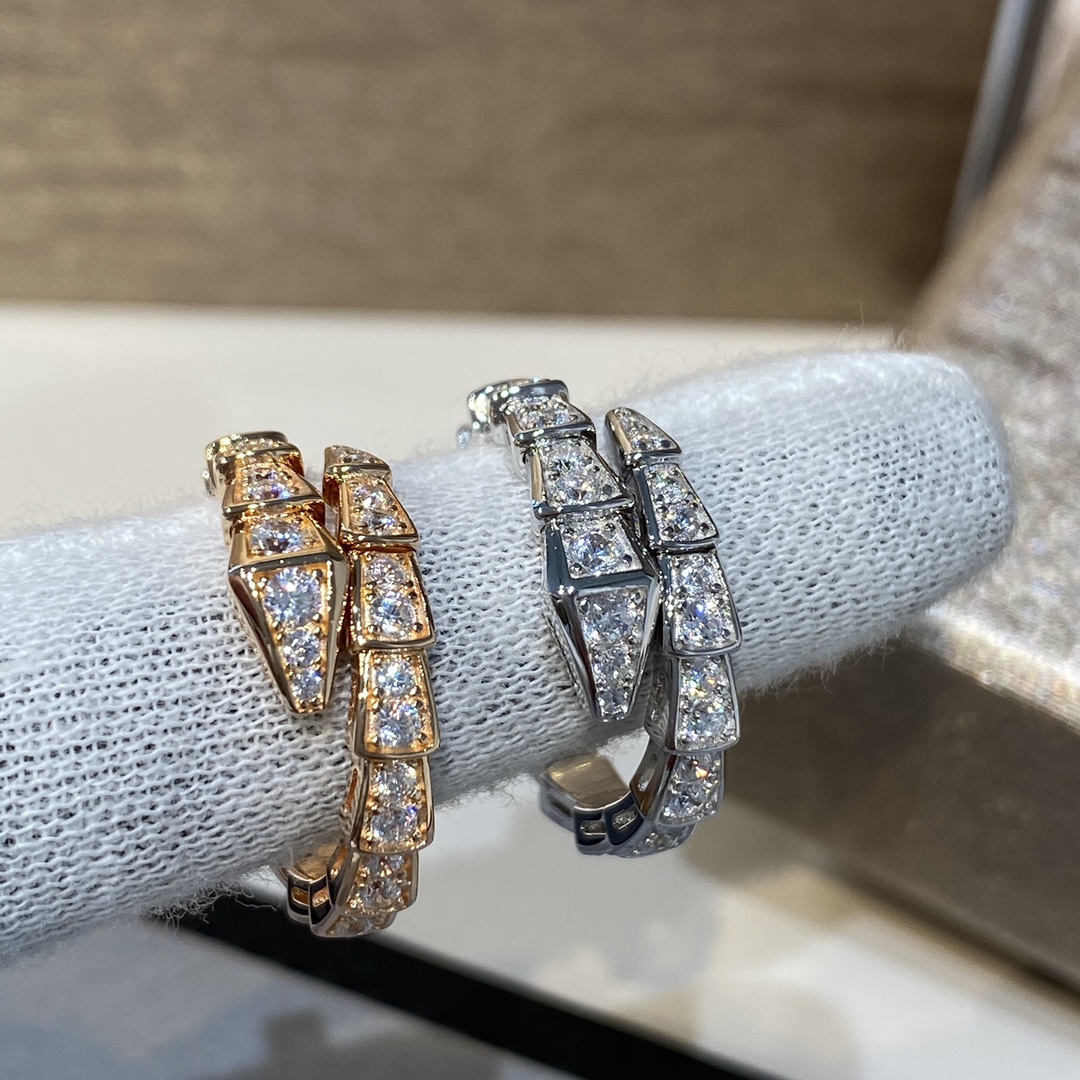 Serpenti Two Rows Snake Shape Ring Full Diamonds