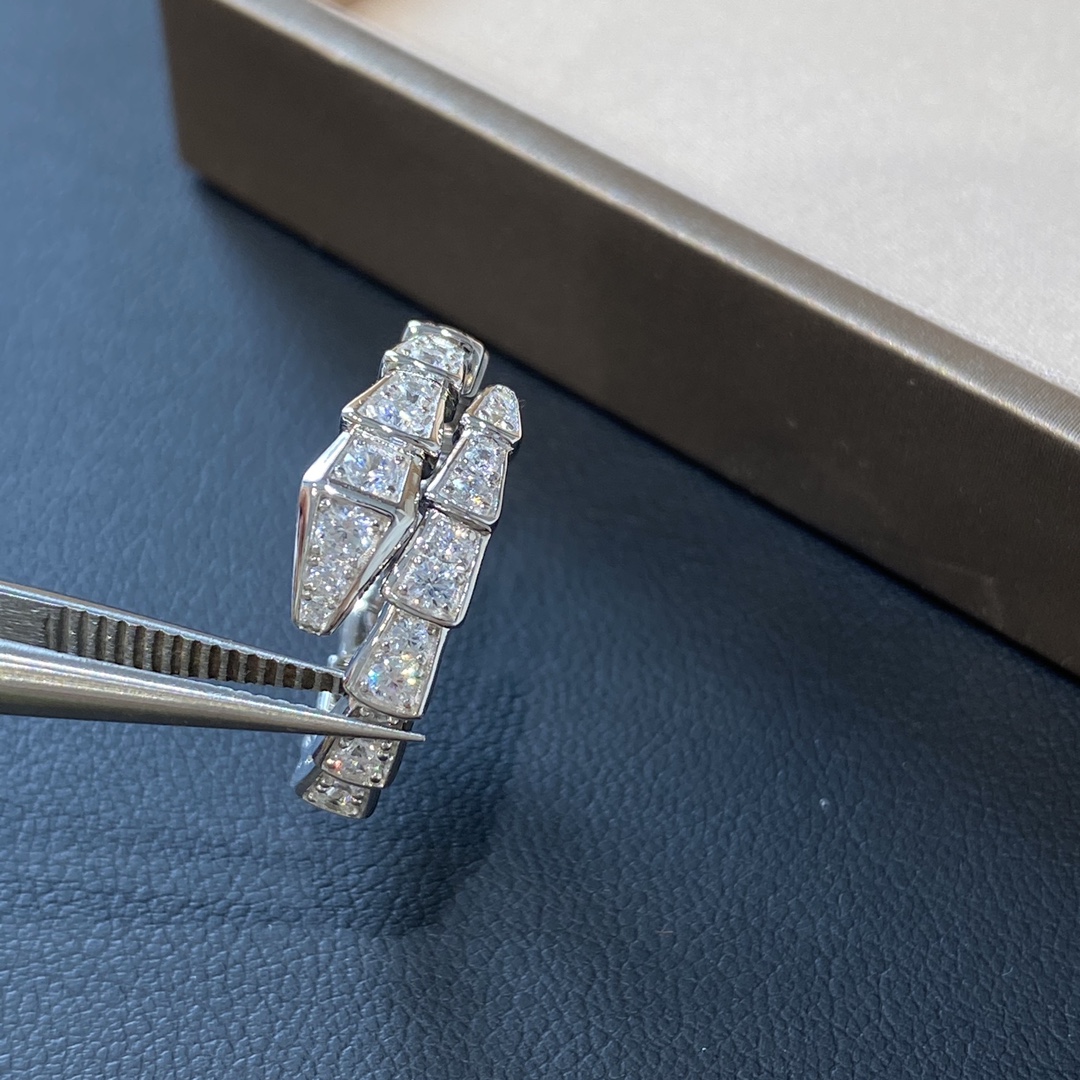 Serpenti Two Rows Snake Shape Ring Full Diamonds