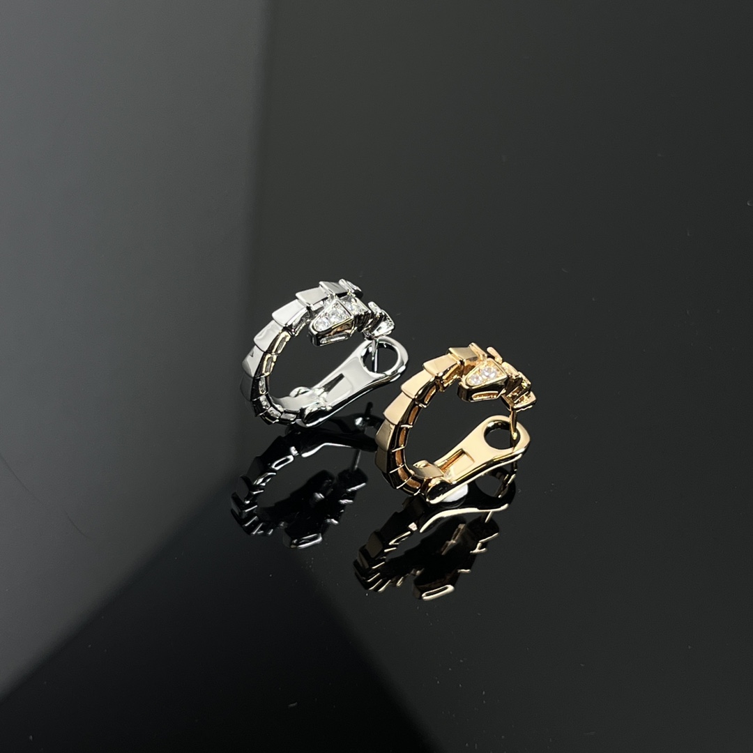 Serpenti Earrings with Diamonds