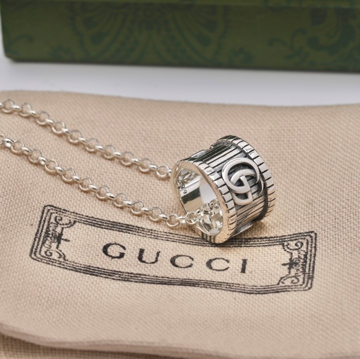 Double G Engraved Pendant Necklace