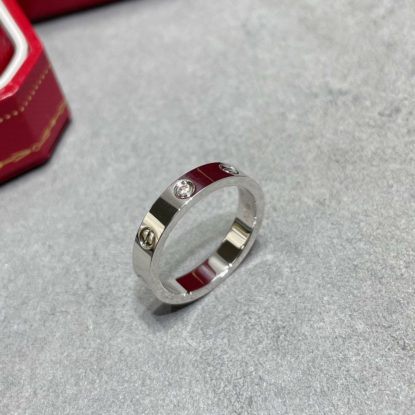 Love Ring with 1 Diamond