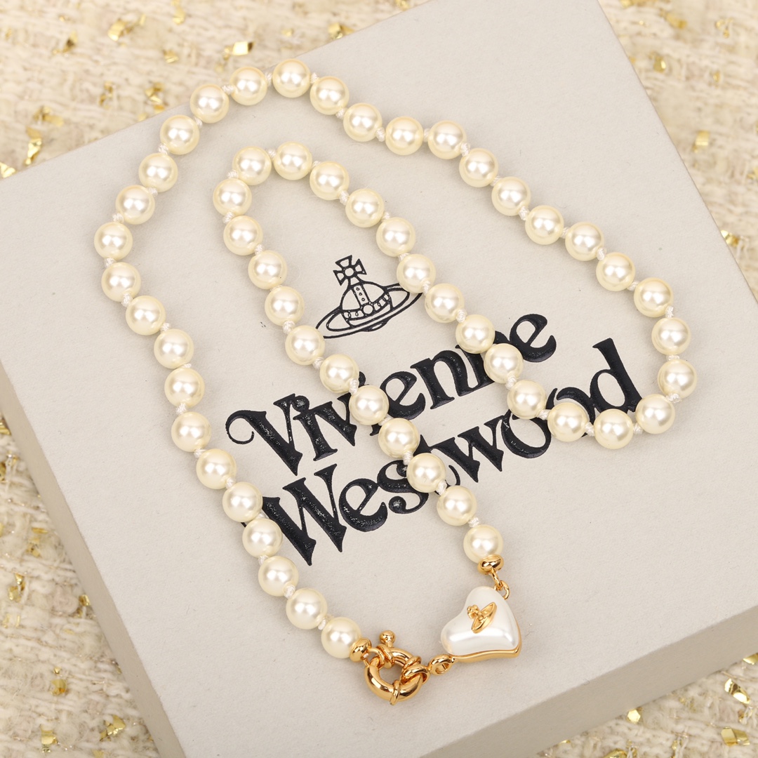 Heart Pendant Necklace
