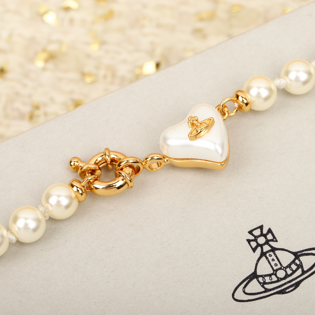 Heart Pendant Necklace
