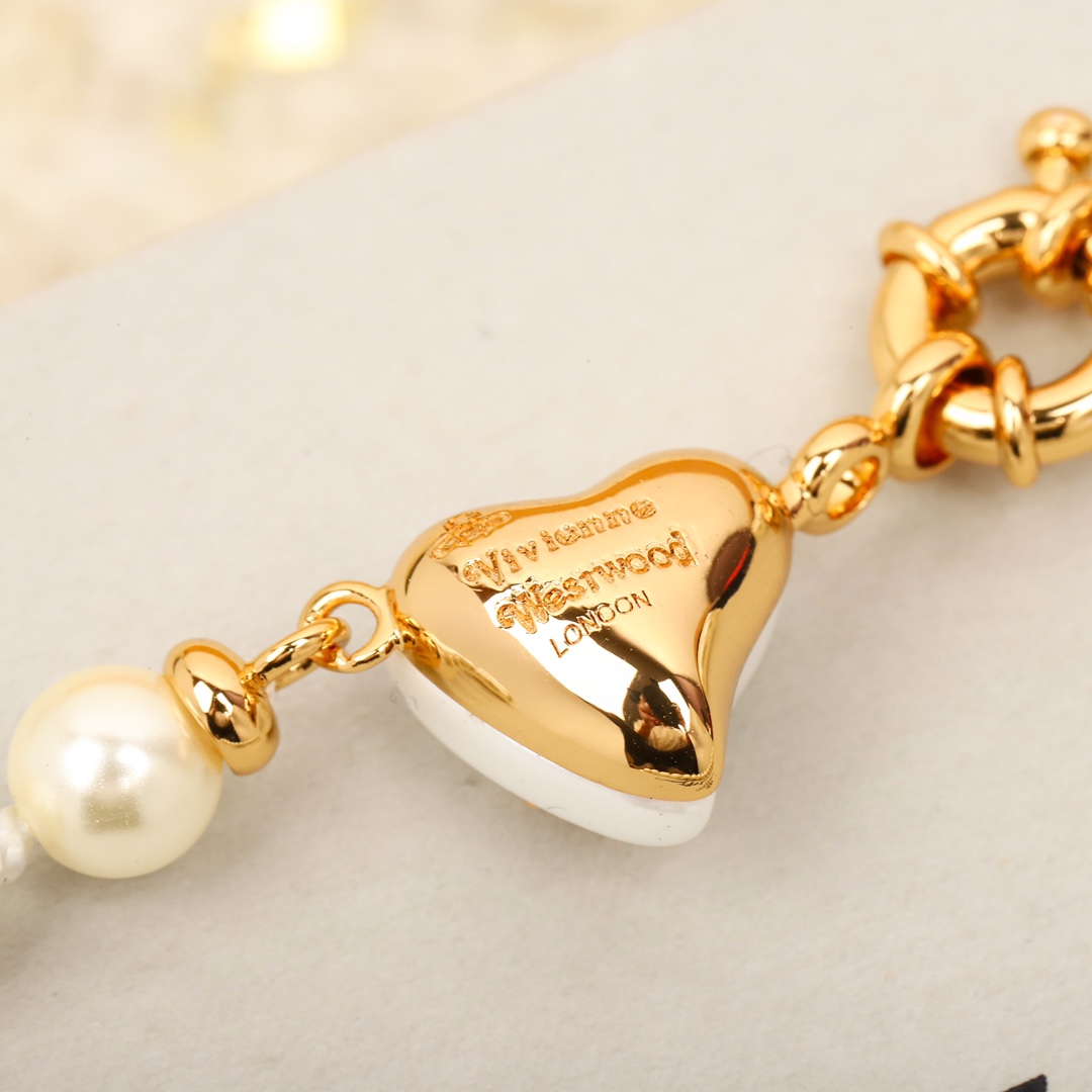 Heart Pendant Necklace