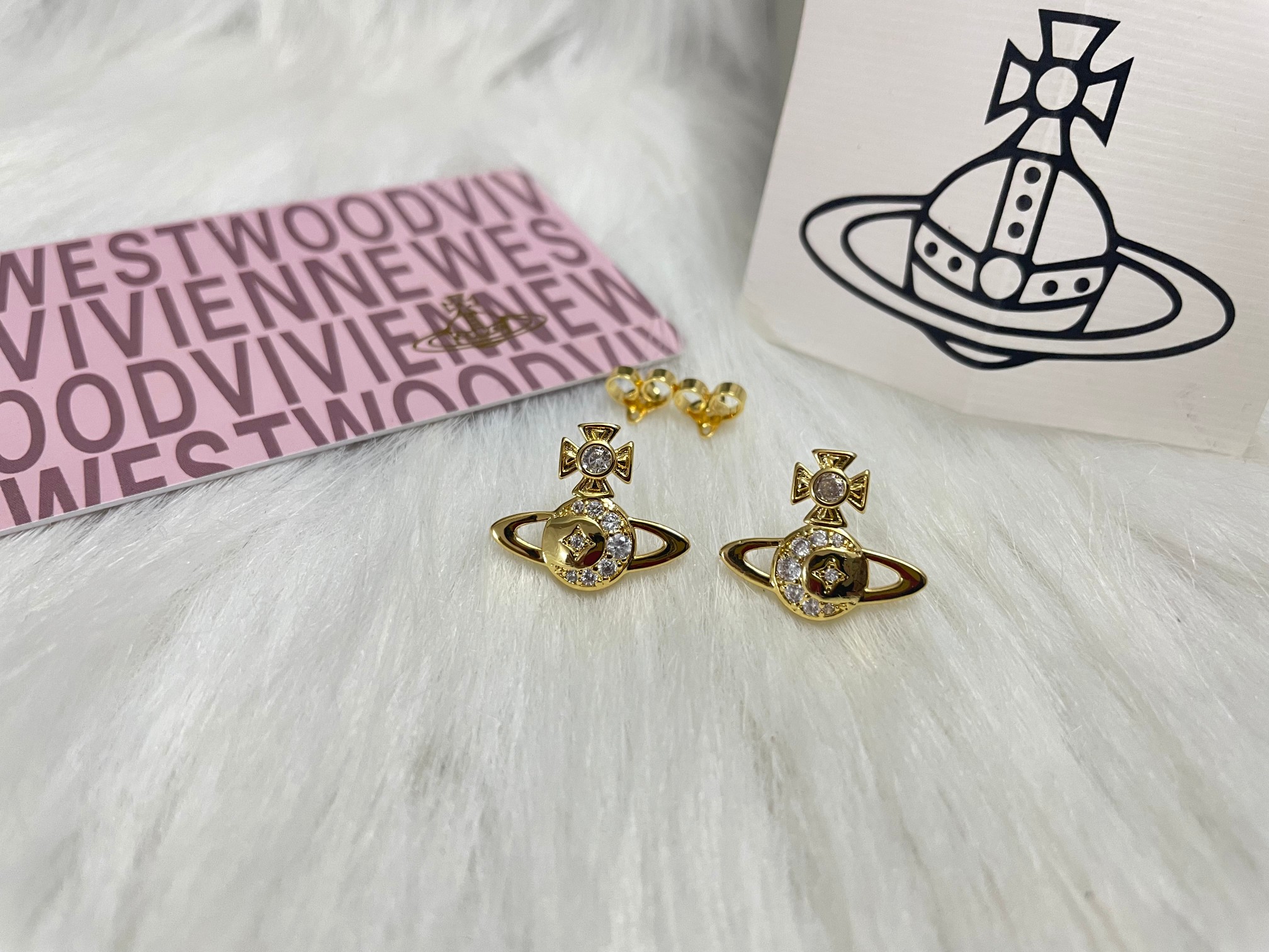 Moon Earrings with Sparkling Diamonds