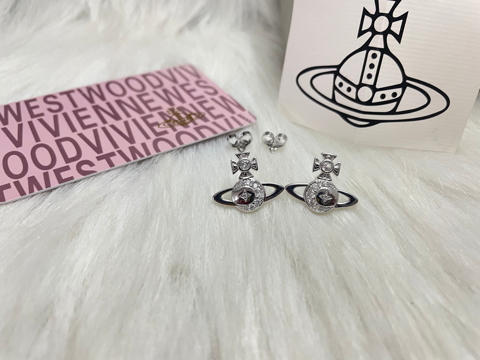 Moon Earrings with Sparkling Diamonds