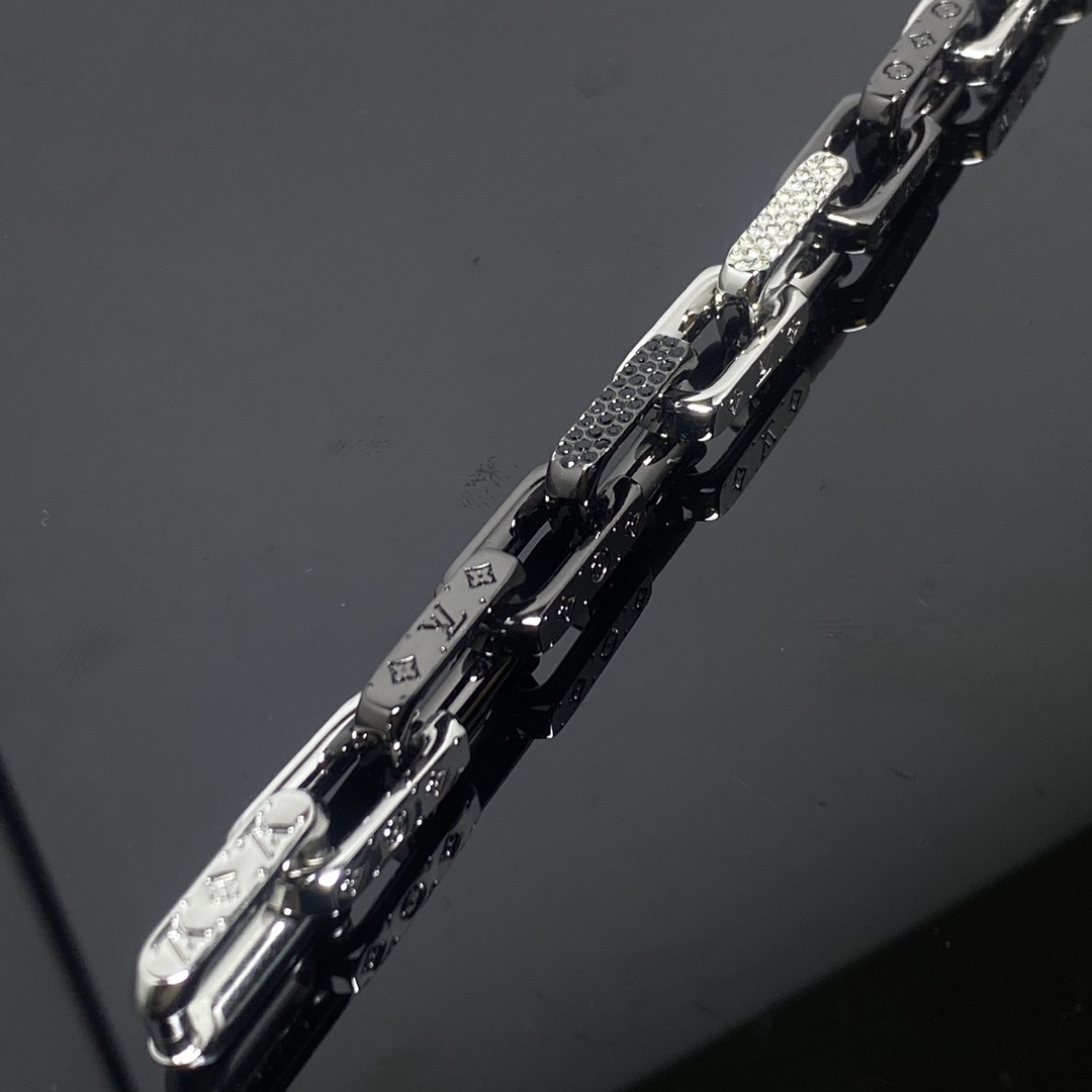 Black and Silver Bamboo Necklace