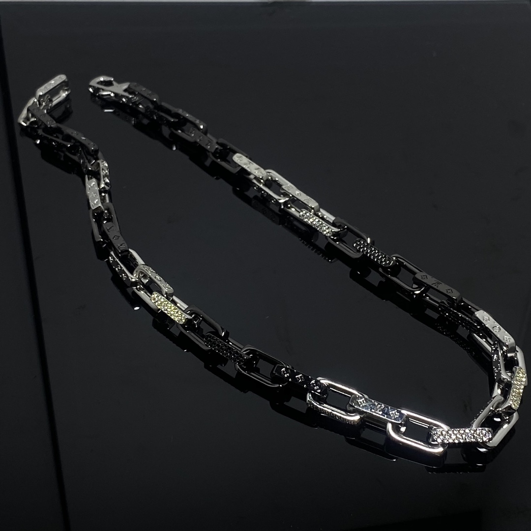 Black and Silver Bamboo Necklace