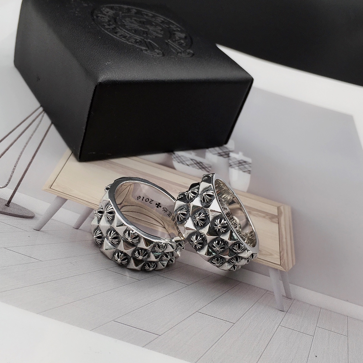 Three-layer Cross Ring