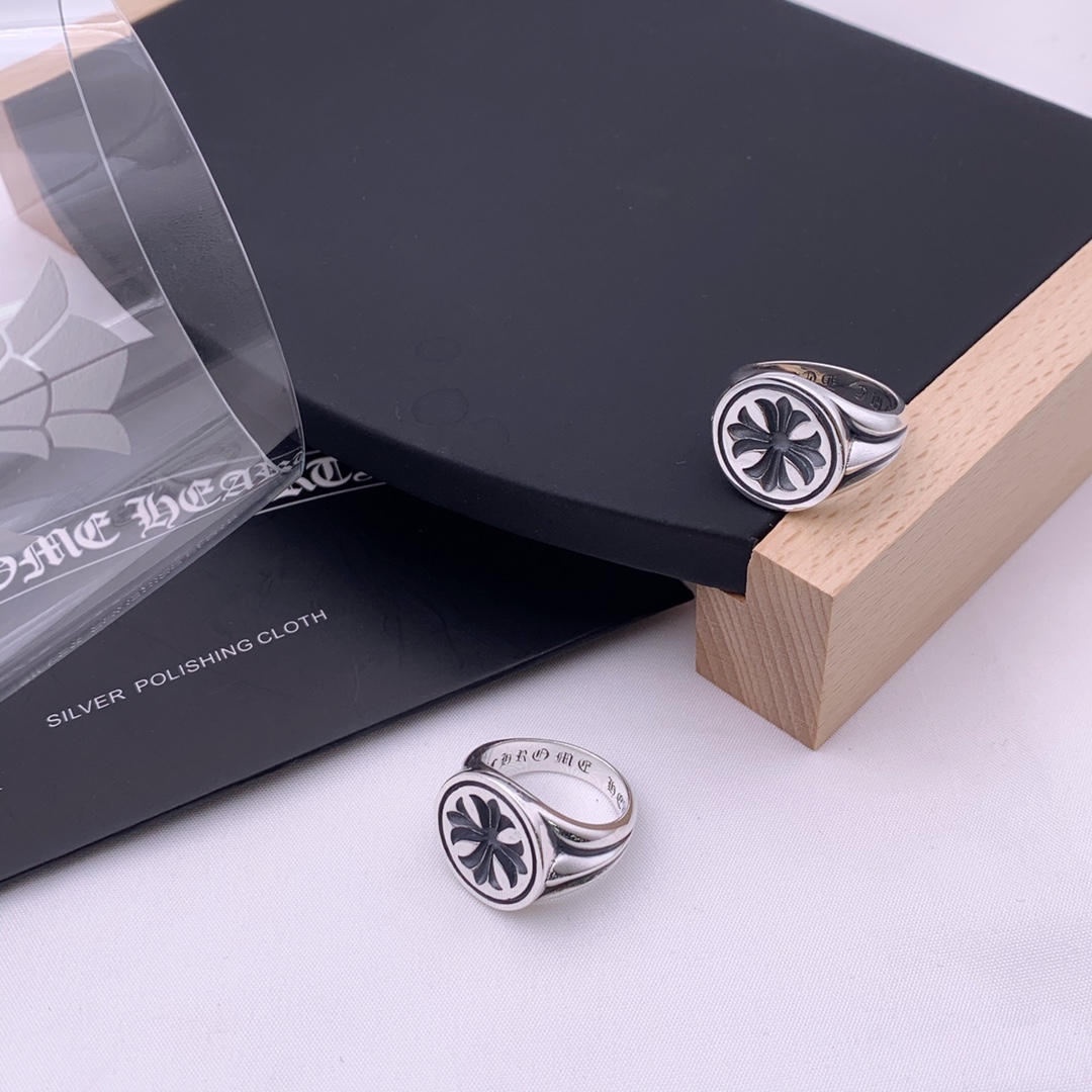 Round Cross Print Ring