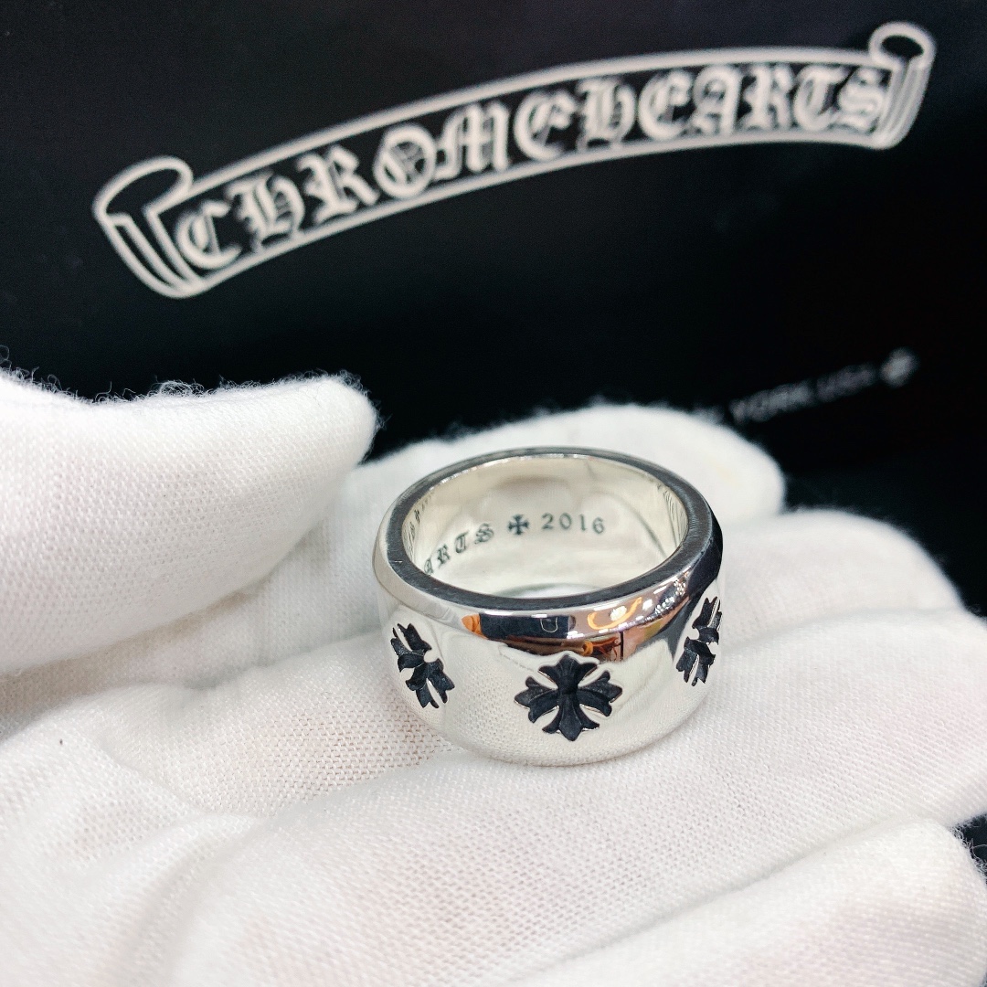 Wide Concave Cross Ring