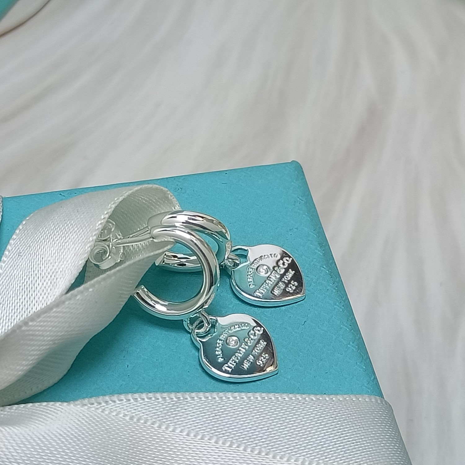 Heart Earrings with Diamonds