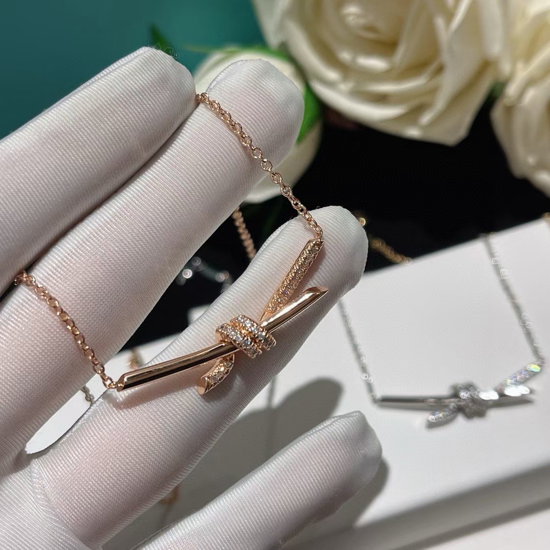 Knot Necklace with Diamonds