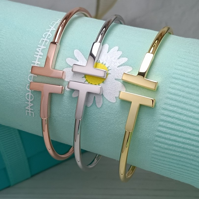 Double T Bracelet without Diamonds