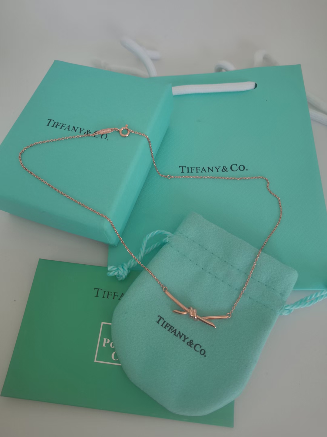 Knot Necklace without Diamonds