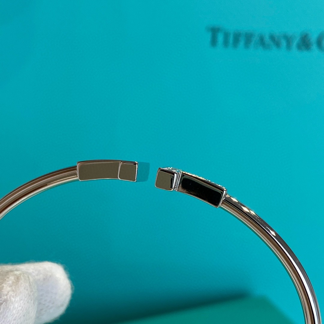 Turquoise T Bracelet with Diamonds