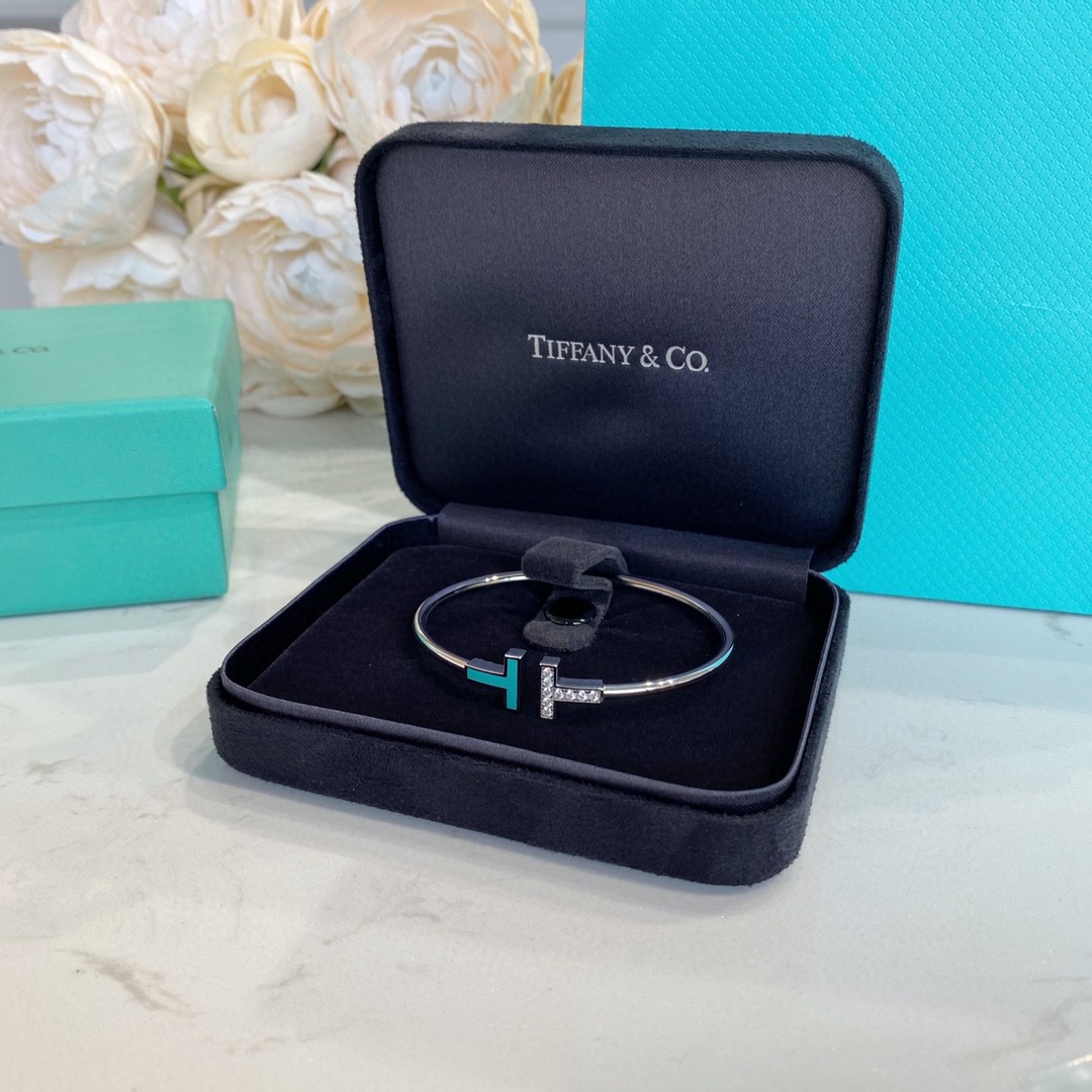 Turquoise T Bracelet with Diamonds