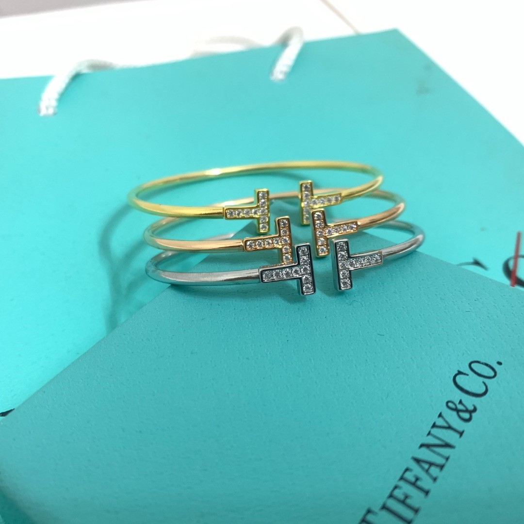 Double T Bracelet with Full Diamonds