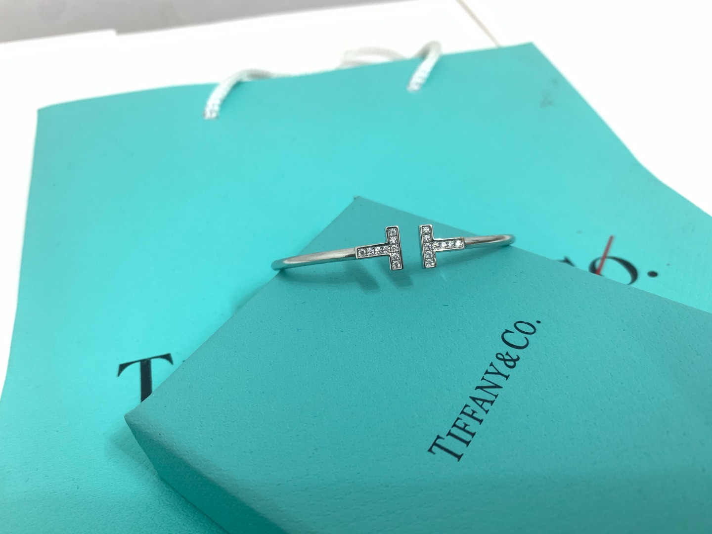 Double T Bracelet with Full Diamonds