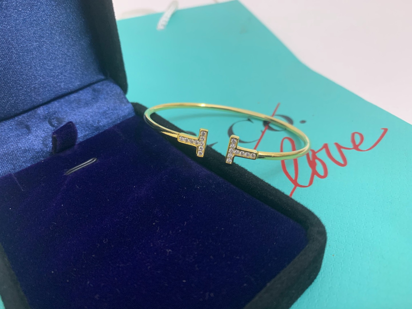 Double T Bracelet with Full Diamonds