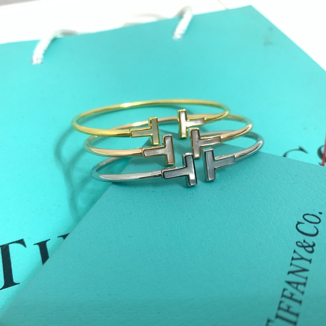 Mother of Pearl T Bracelet